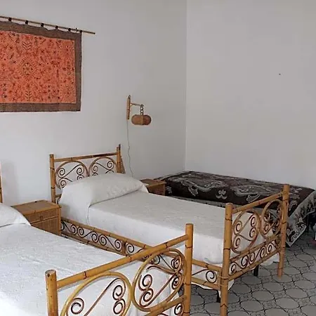 Oda ve Kahvaltı Pedaci 4*